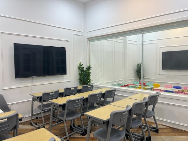 Al Osman Institute — Languages in Dubai