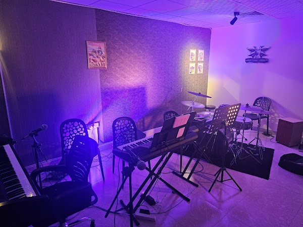 Dayls International Academy for Performing Arts — Music in Dubai